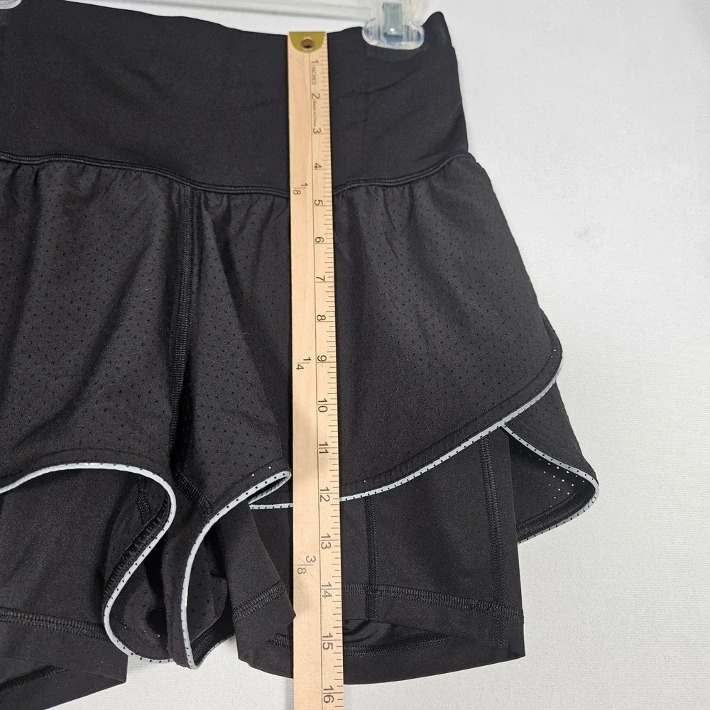 Lululemon Active Shorts Women 8 Black Layered Running Training Athletic Gym Yoga